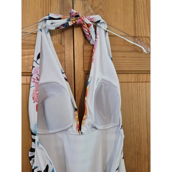 Cupshe Swimsuit L Tummy Control Floral and‎ Stripe Halter One Piece - Picture 8 of 11